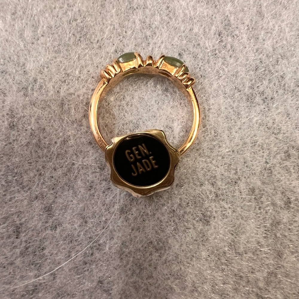 Vintage Jade ring size 6 - Picture 2 of 2